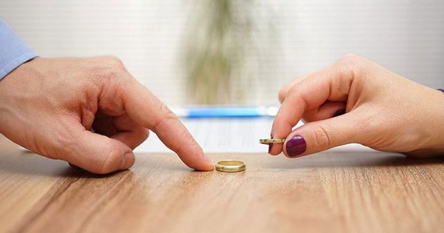 Familja shqiptare në krizë të thellë: 1 në 4 martesa përfundon në divorc