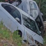 Aksident në Lezhë-Milot| Makina përfundon në kanal, dy të plagosur