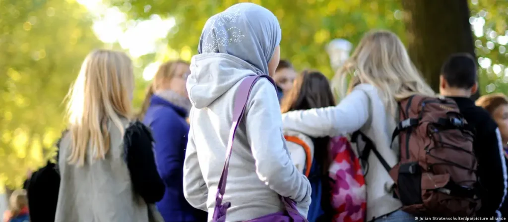 Austria drejt ndalimit të shamisë së kokës për vajzat nën 14 vjeç