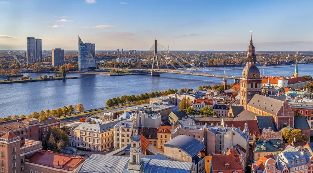 “Burra me qira”: Trendi i ri që po fiton terren mes grave në një shtet evropian