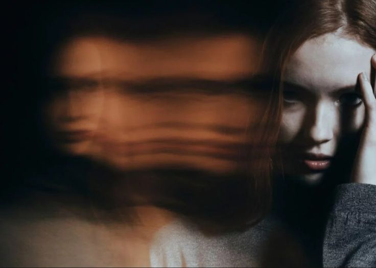 Pse na duket se e kemi jetuar më parë? Teoritë më të fundit për déjà vu