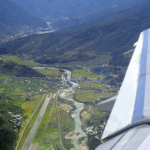 ‘Ulja sfiduese’, Aeroporti ndërkombëtar ku vetëm 50 pilotë në botë mund të ulin avionët