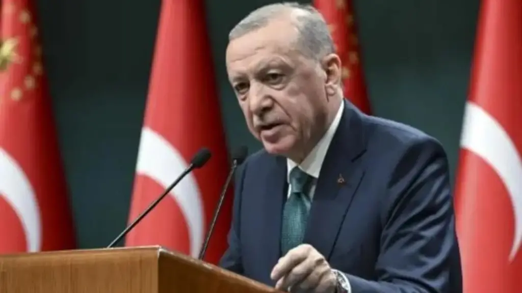 Erdogan paralajmëron: Rreziku i luftës Rusi-Ukrainë po afrohet në Turqi